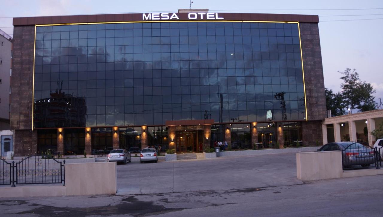 Mesa Hotel Batman Esterno foto