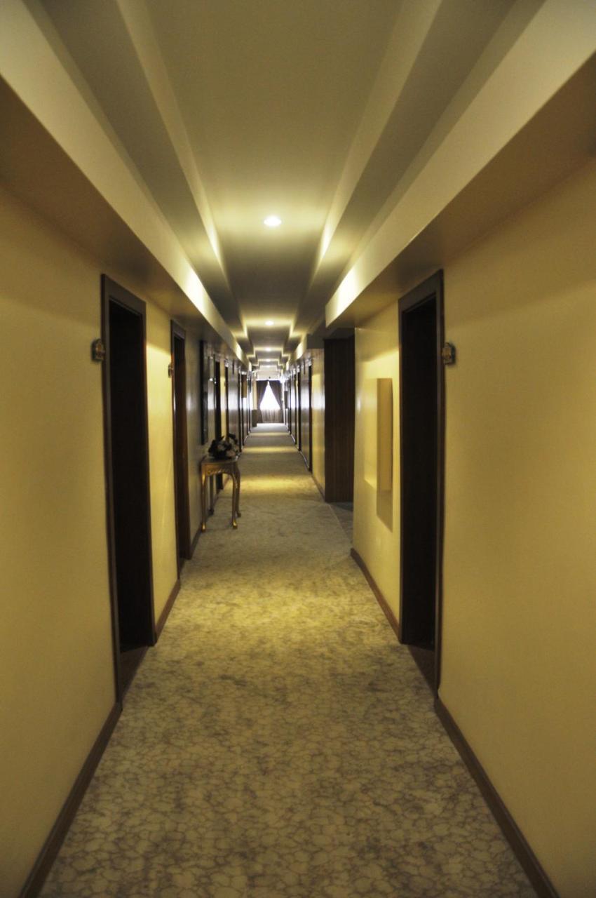 Mesa Hotel Batman Esterno foto
