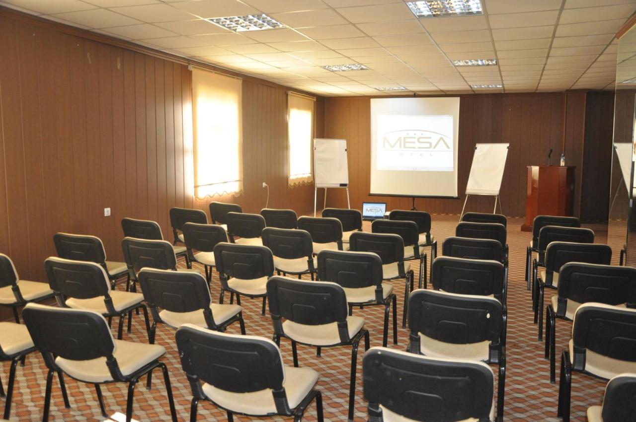 Mesa Hotel Batman Esterno foto
