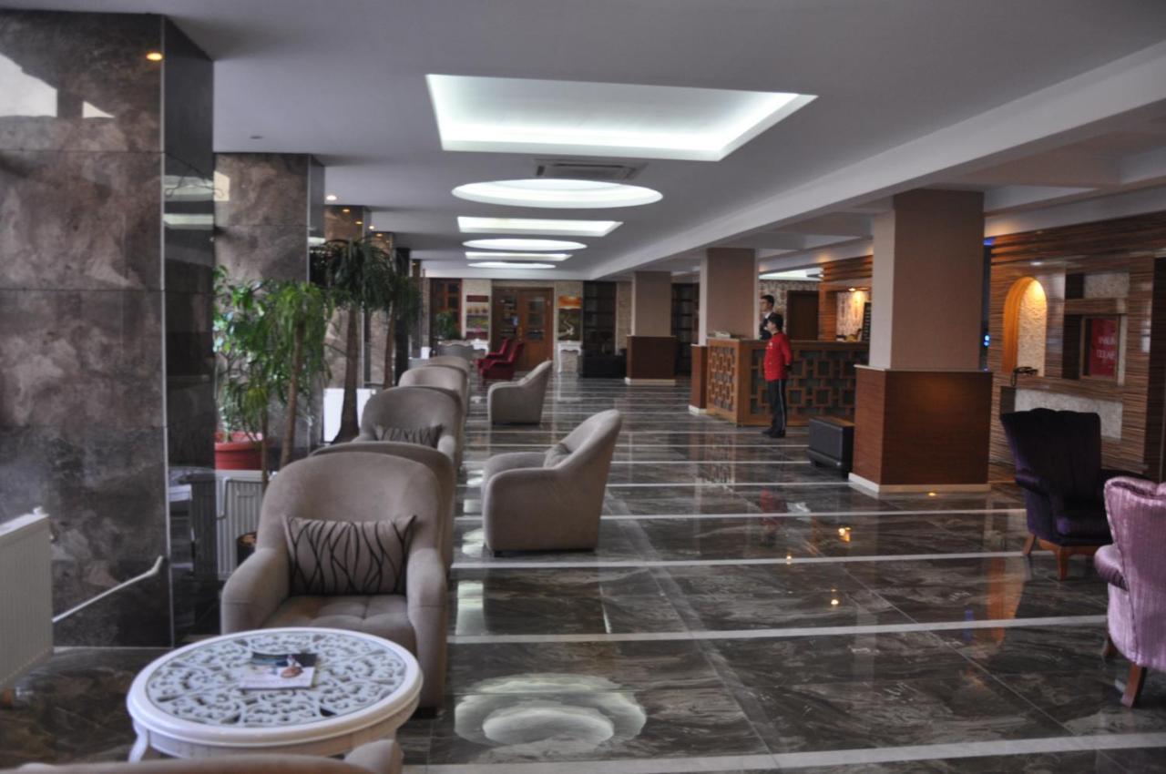 Mesa Hotel Batman Esterno foto